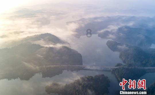 逃出上锁的现代房间4